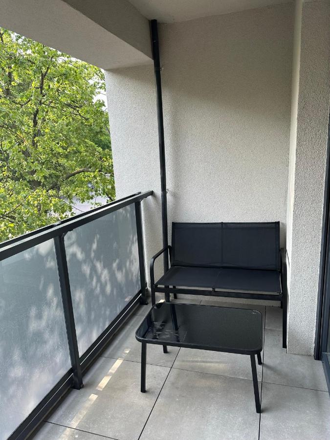 Metropolis Apartment *